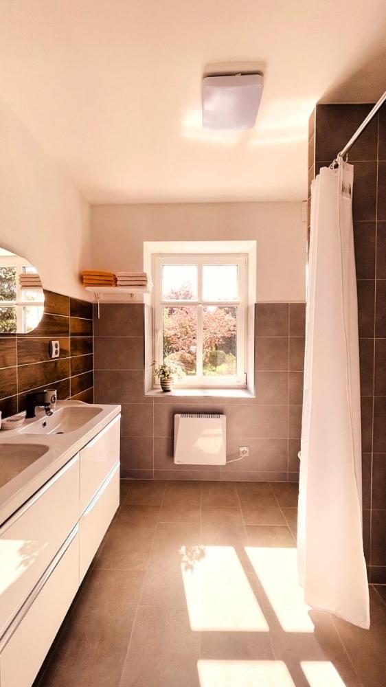 Apartmany Hvezdecka Броумов Екстериор снимка